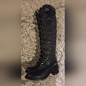 AS98 Yoko Size 38 (7.5-8)